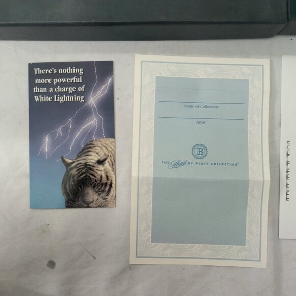 Thomas Kinkade "A Holiday Gathering"  Plate With COA & Box Vintage 1999 limited - Picture 5 of 11